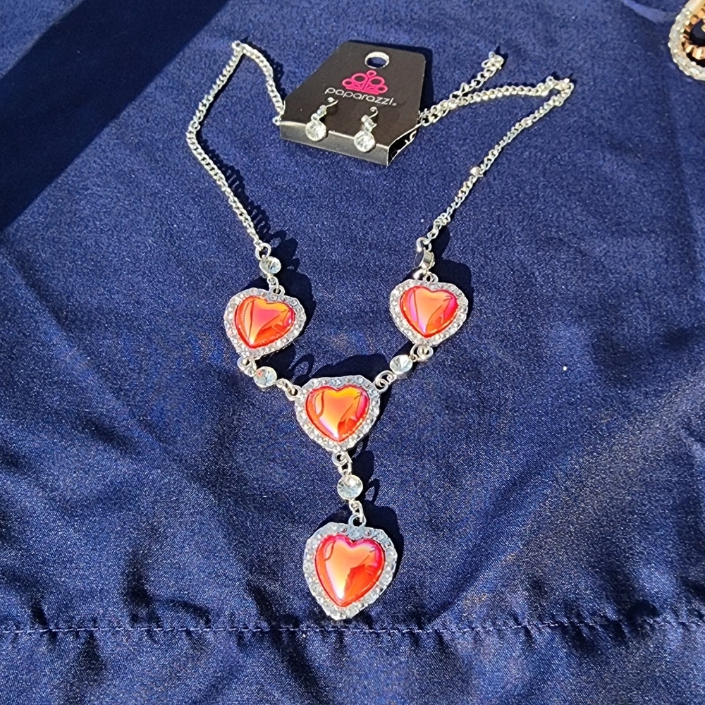 Iridescent Hearts & Rhinestones Necklace & Earring set